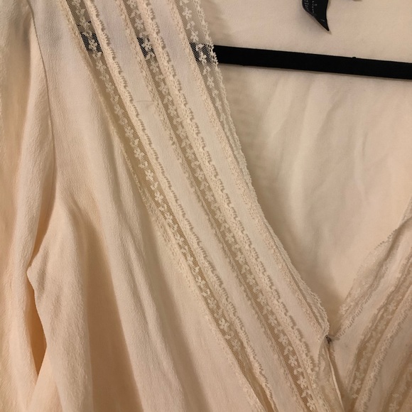 Forever 21 contemporary crop top - Picture 4 of 5